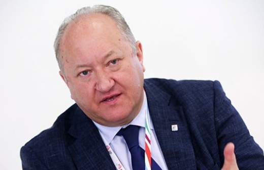 «Специально завозить людей, которые через год уедут, не имеет смысла»