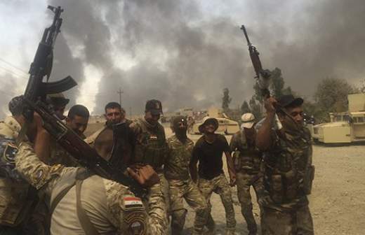 Армия Ирака теснит ИГИЛ на поле боя и терпит поражение в кабинетах