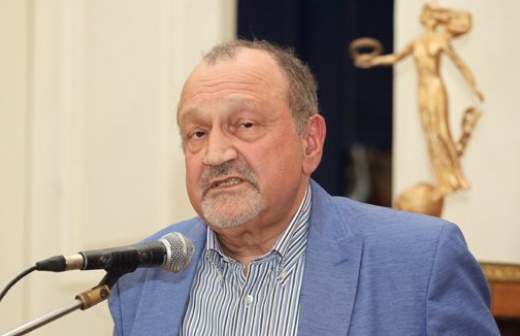 «В русскоязычных театрах актеры плохо говорят по-русски»