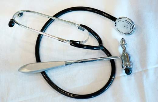 Суд признал Айболита врачом