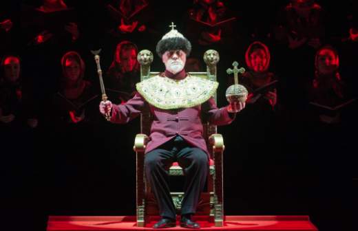 С новым Годуновым