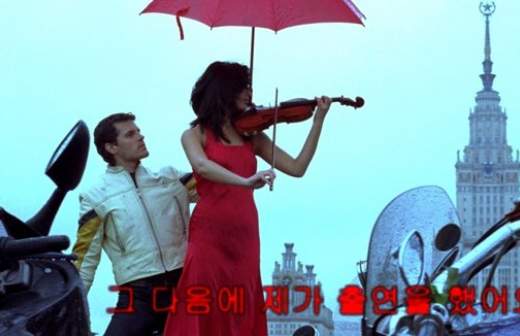 Мигрантам покажут «Я шагаю по Москве» и «Стиляг»