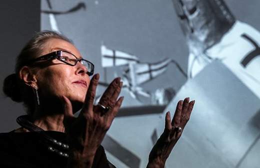 С м эйзенштейн что сделал. 55af074fe801c3efc3f1c42c53f0e403. С м эйзенштейн что сделал фото. С м эйзенштейн что сделал-55af074fe801c3efc3f1c42c53f0e403. картинка С м эйзенштейн что сделал. картинка 55af074fe801c3efc3f1c42c53f0e403. Его талантом восхищался сам Чарли Чаплин, назвавший картину «Иван Грозный» «высшим достижением в жанре исторических фильмов». Голливуд в середине 1920-х пригласил молодого гения поработать в Америке, а «вождь всех народов» вручил ему две Сталинских премии. Но за успешным обликом скрывался глубоко несчастный человек, для которого проблески счастья и творческой свободы сменялись черными полосами депрессии и гонений. С м эйзенштейн что сделал. 55af074fe801c3efc3f1c42c53f0e403. С м эйзенштейн что сделал фото. С м эйзенштейн что сделал-55af074fe801c3efc3f1c42c53f0e403. картинка С м эйзенштейн что сделал. картинка 55af074fe801c3efc3f1c42c53f0e403. Его талантом восхищался сам Чарли Чаплин, назвавший картину «Иван Грозный» «высшим достижением в жанре исторических фильмов». Голливуд в середине 1920-х пригласил молодого гения поработать в Америке, а «вождь всех народов» вручил ему две Сталинских премии. Но за успешным обликом скрывался глубоко несчастный человек, для которого проблески счастья и творческой свободы сменялись черными полосами депрессии и гонений.