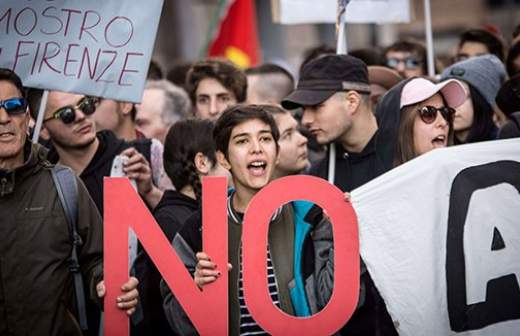 Италия стала ближе к отмене санкций после провала референдума