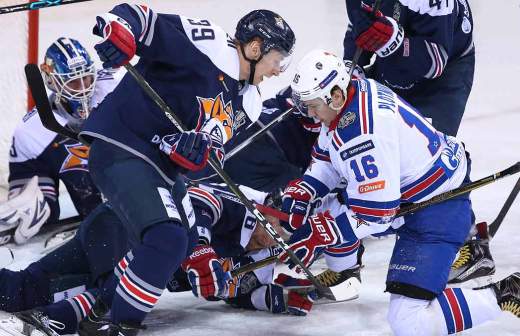 «Магнитка» и СКА еще не разогрелись