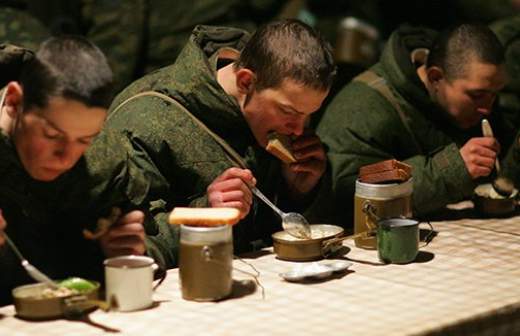 Рацион российских военных обогатили национальными блюдами