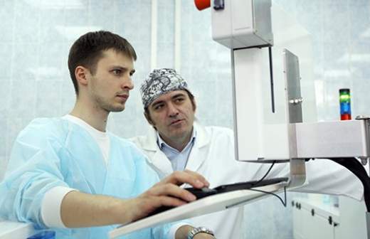 В медицину хотят вернуть интернов