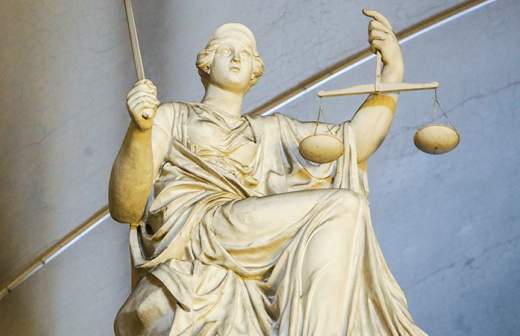 Президент гарантировал независимость адвокатам