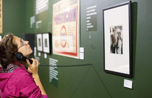 Булгаков и Маяковский встретились за бильярдным столом