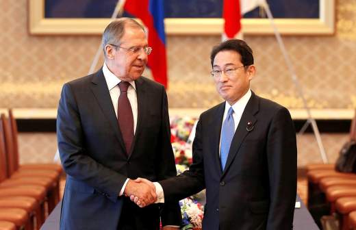 Россия и Япония поговорили на языке дипломатов и силовиков