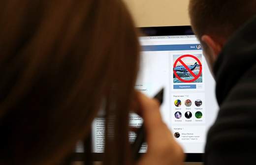 Нейросеть «ВКонтакте» научили выявлять суицидальный контент
