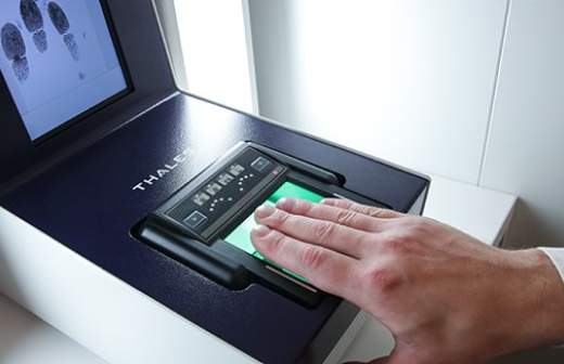 Банки смогут законно применять биометрию в 2017 году