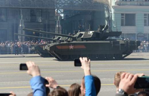 Президент проинспектирует завод, где строится «Армата»