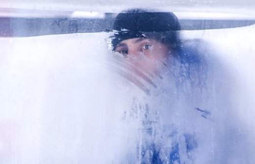 Новосибирские кондукторы в мороз высадили ребенка из автобуса 