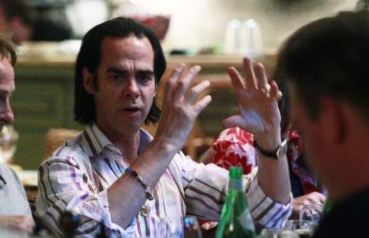 Ник Кейв вошел в контакт с россиянами