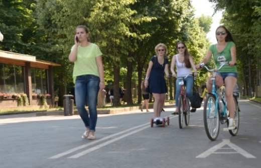 На велодорожках просят установить знаки ограничения скорости