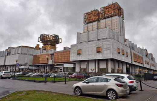 Академики РАН выступили против Алферова