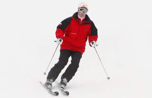 Владимир Путин готовится снова встать на лыжи