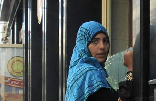 Школьниц-мусульманок перевели на домашнее обучение за отказ от формы