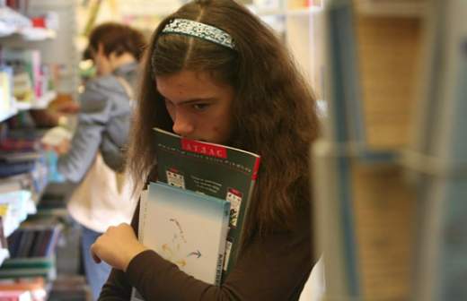 Родителей школьников-экстернатников лишат денежных компенсаций