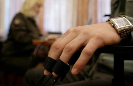 Руководство МВД будут проверять на полиграфе