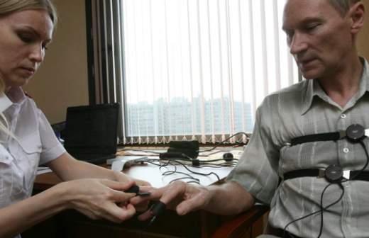 Глав управ проверяют на детекторе лжи