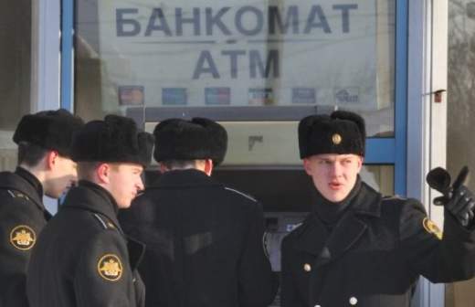 Счетная палата: армия страдает от отсутствия банкоматов