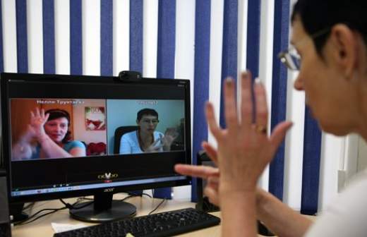 Проводников, стюардов и полицию обяжут выучить язык жестов