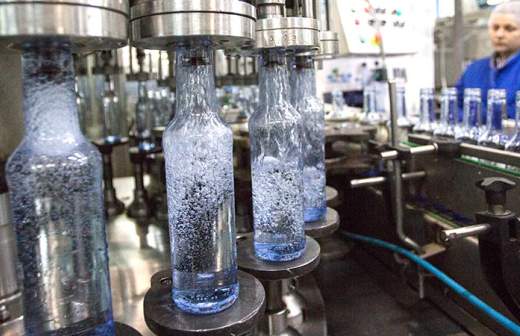 Производителей водки могут обязать уплачивать акцизы до продаж
