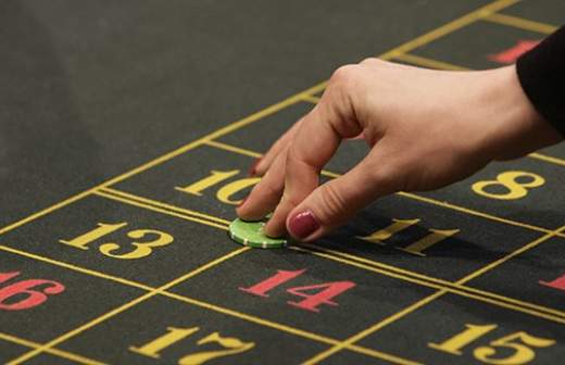 Сбербанк и «Яндекс» призвали не обслуживать нелегальные онлайн-казино