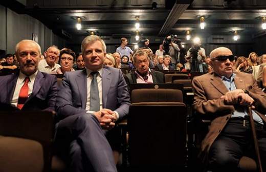 Депутат Герасимов сыграет в «Ленкоме» с дочерью Збруева