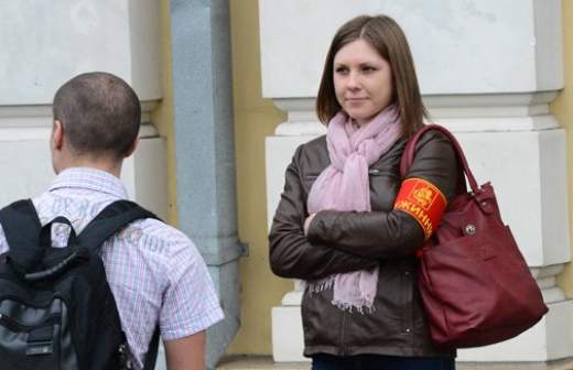 Дружинникам хотят выдать наручники и разрешить штрафовать граждан