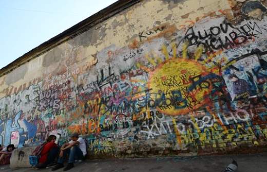 Рок-музыканты проведут марафон в поддержку отца Виктора Цоя