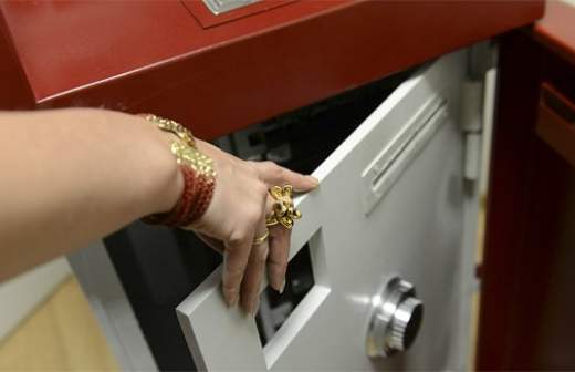 Национальная карта «Мир» может стать заложницей безопасности