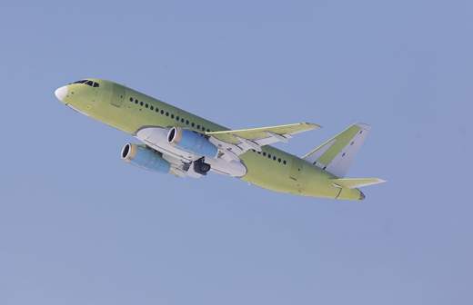 «Суперджеты» летят на юг