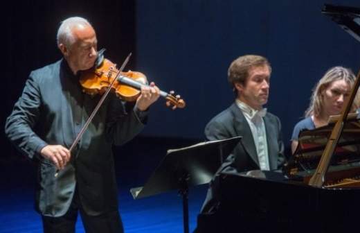 Спиваков снова со Страдивари