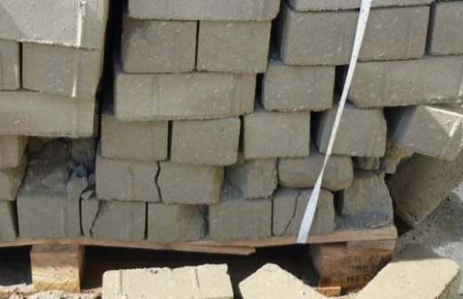 На Покровке обнаружена треснувшая плитка