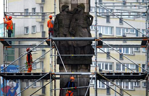 Трептов парк памятник воину освободителю что внутри. Трептов парк памятник воину освободителю что внутри фото. картинка Трептов парк памятник воину освободителю что внутри. смотреть фото Трептов парк памятник воину освободителю что внутри. смотреть картинку Трептов парк памятник воину освободителю что внутри.