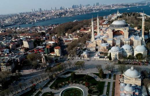 Софийский собор в Стамбуле снова становится мечетью