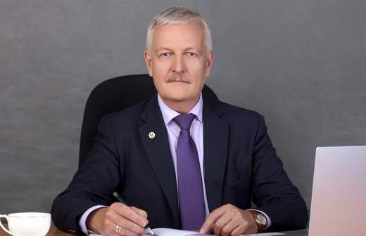 Укол в корень языка