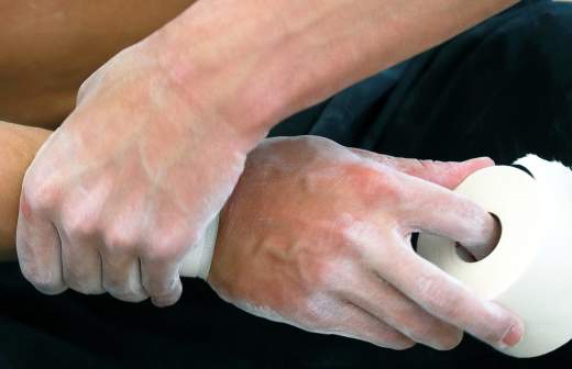 Российская гимнастка Мельникова выиграла золото на международном старте в Париже