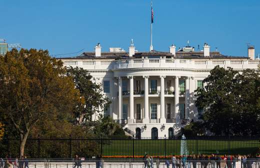 Трамп заявил об освобождении из тюрьмы бывшего конгрессмена Сантоса