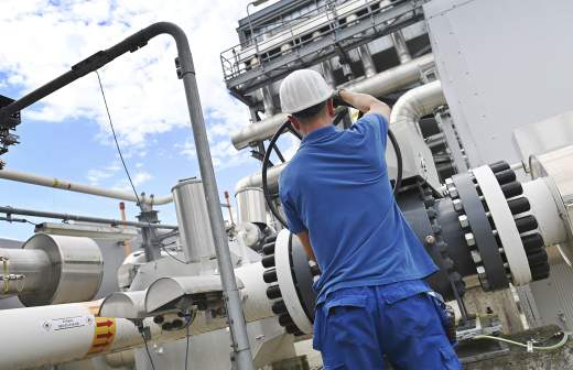 Лидер АдГ указала на рост цен на электричество в ФРГ из-за политики Мерца Лидер АдГ указала на рост цен на электричество в ФРГ из-за политики Мерца