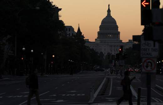 Шатдаун правительства США приведет к сокращениям и потерям для ВВП