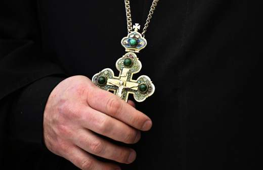 Зеленский ввел санкции против 14 журналистов за освещение событий вокруг УПЦ Зеленский ввел санкции против 14 журналистов за освещение событий вокруг УПЦ