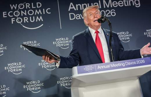 Трамп пригрозил ответить ЕС в случае распродажи активов США Трамп пригрозил ответить ЕС в случае распродажи активов США