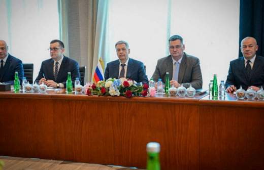 Переговоры России, США и Украины в Абу-Даби завершились