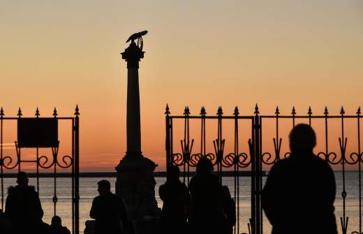 Лавров указал на готовность США к любым мерам ради получения ресурсов