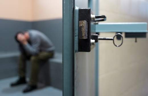 ВККС прекратила полномочия председателя Девятого арбитражного суда Седова