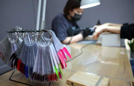 Россиянки в Италии сообщили о заражениях после посещений салонов красоты Россиянки в Италии сообщили о заражениях после посещений салонов красоты